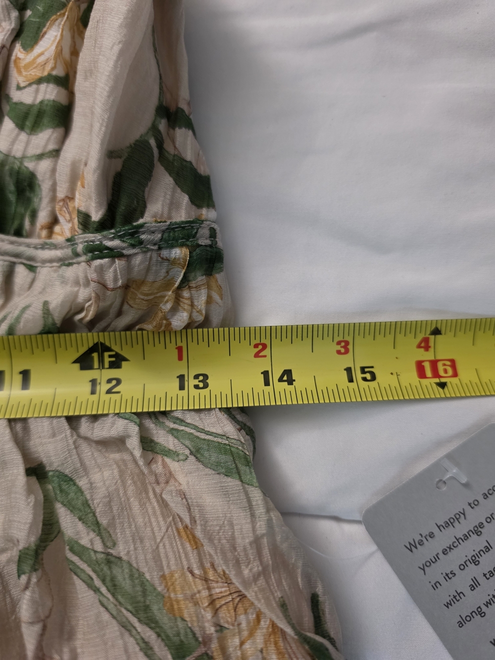 ​En Saison Floral Smocked Midi Dress with Fabric Tassels - NWT - Picture 12 of 14